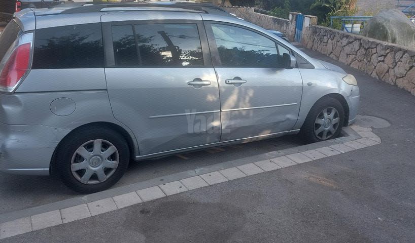 מודעת רכב מאזדה 5