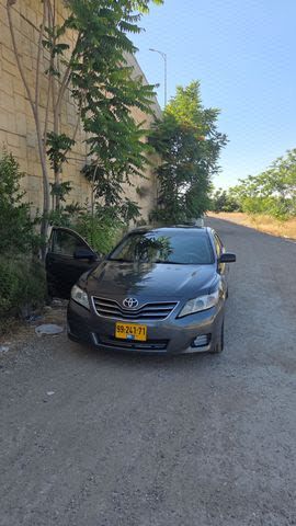 מודעת רכב טויוטה קאמרי