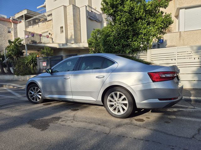 מודעת רכב סקודה סופרב
