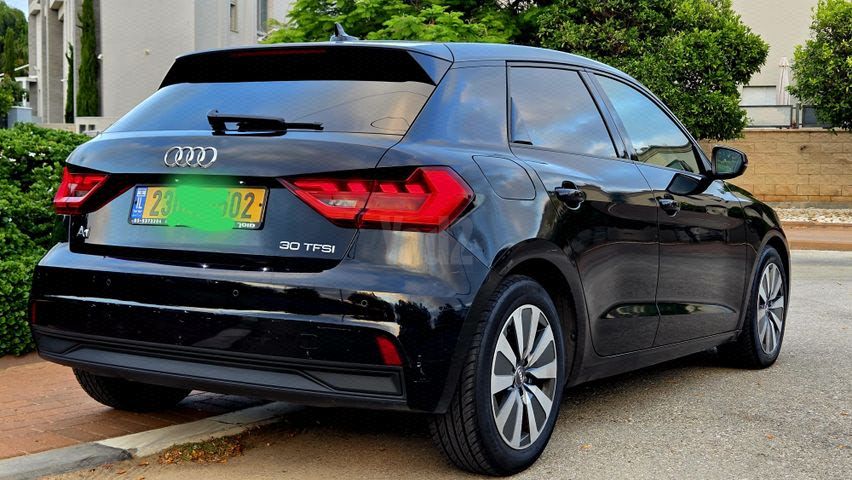 מודעת רכב אאודי A1