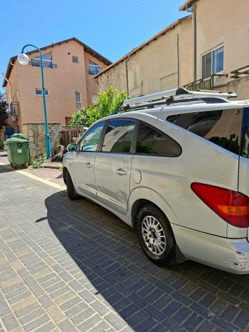מודעת רכב סאנגיונג רודיוס