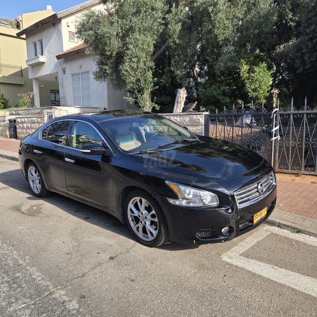 מודעת רכב ניסאן מקסימה