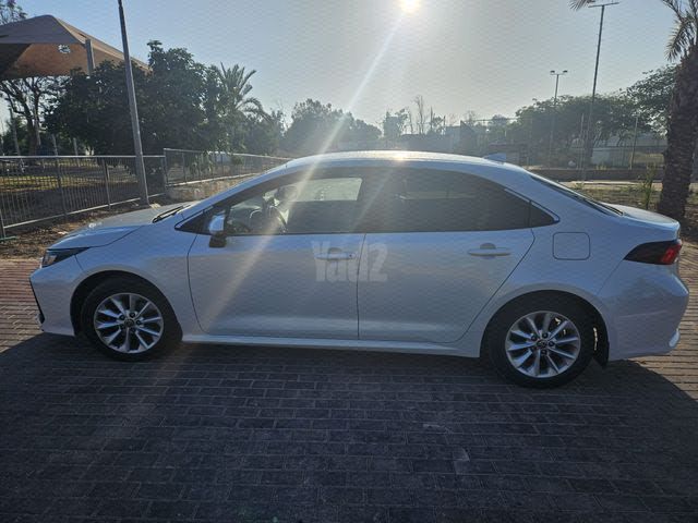 מודעת רכב טויוטה קורולה