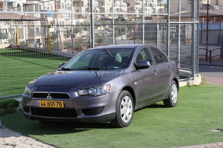 מודעת רכב מיצובישי לנסר