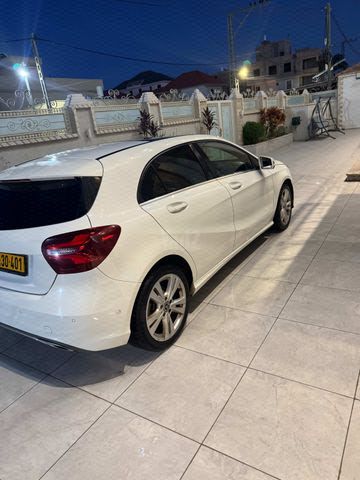 מודעת רכב מרצדס-בנץ A-class