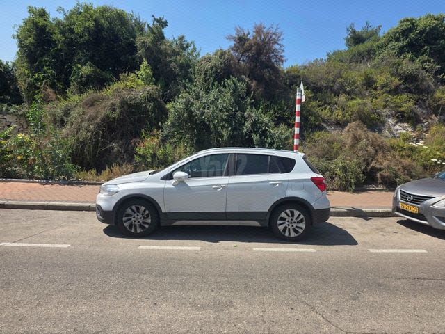 מודעת רכב סוזוקי קרוסאובר