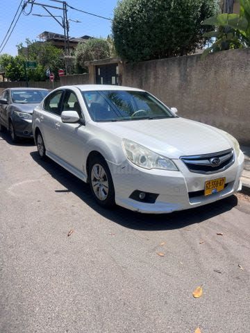 מודעת רכב סובארו B4/לגאסי