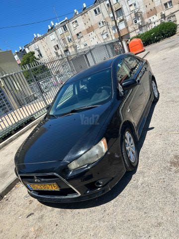 מודעת רכב מיצובישי לנסר