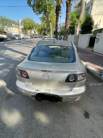 מודעת רכב מאזדה 3