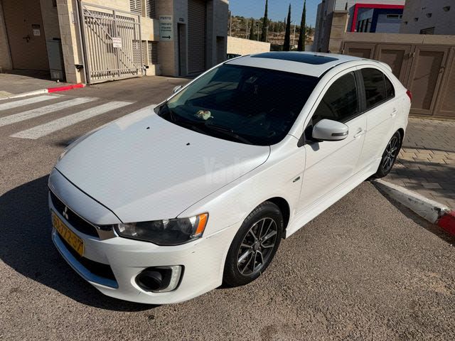 מודעת רכב מיצובישי לנסר