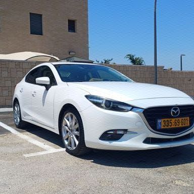 מודעת רכב מאזדה 3