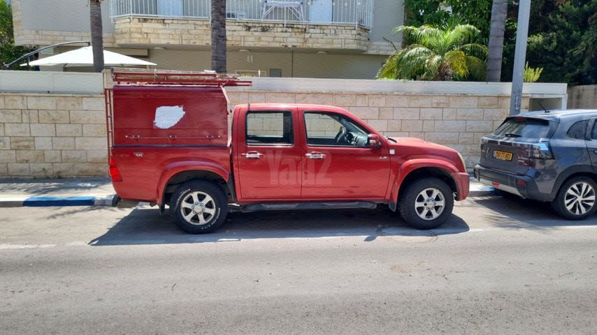 מודעת רכב איסוזו די-מקס
