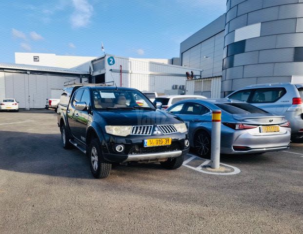 מודעת רכב מיצובישי טרייטון / L200