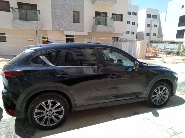 מודעת רכב מאזדה CX-5