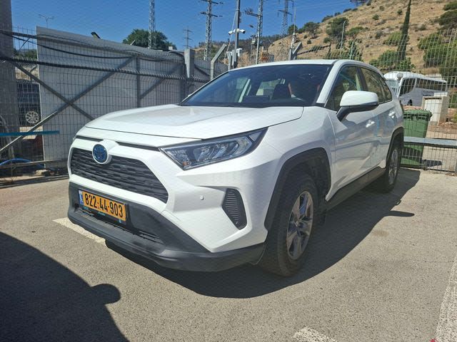 מודעת רכב טויוטה RAV4