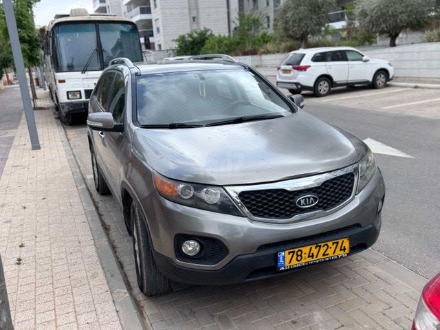 מודעת רכב קיה סורנטו 1