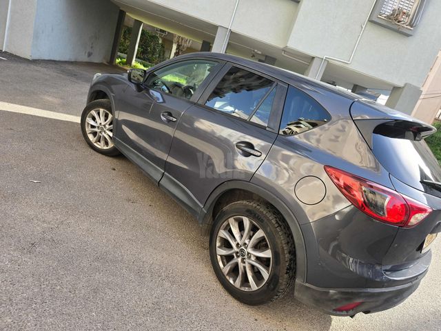 מודעת רכב מאזדה CX-5