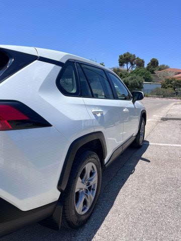 מודעת רכב טויוטה RAV4
