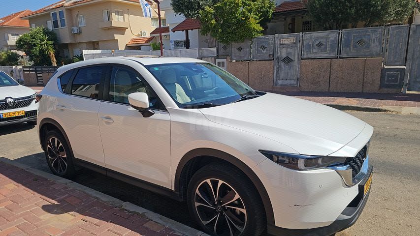 מודעת רכב מאזדה CX-5