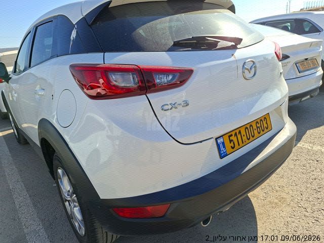 מודעת רכב מאזדה CX-3