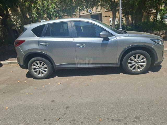 מודעת רכב מאזדה CX-5