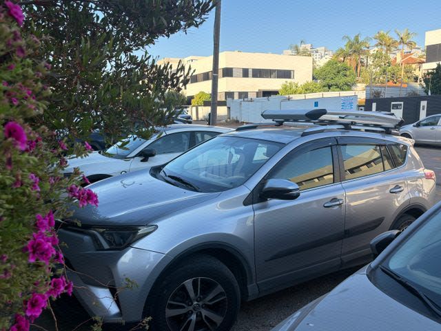 מודעת רכב טויוטה RAV4