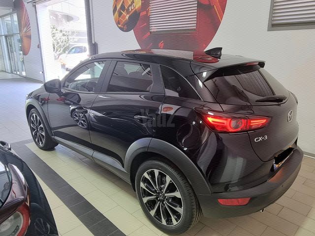 מודעת רכב מאזדה CX-3