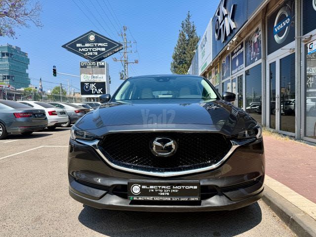 מודעת רכב מאזדה CX-5