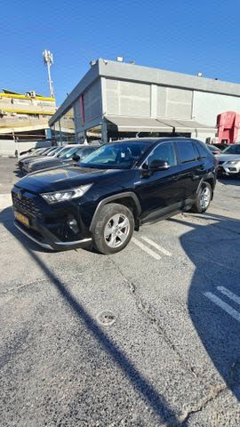 מודעת רכב טויוטה RAV4 1