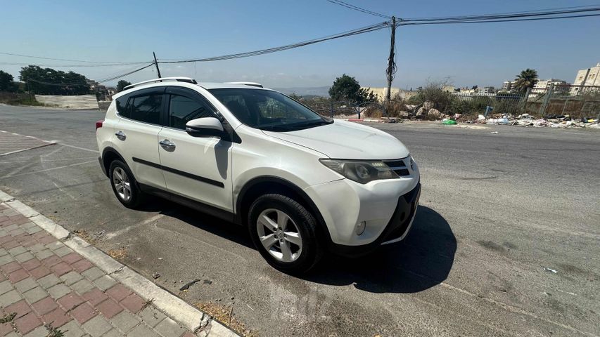 מודעת רכב טויוטה RAV4