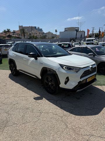 מודעת רכב טויוטה RAV4