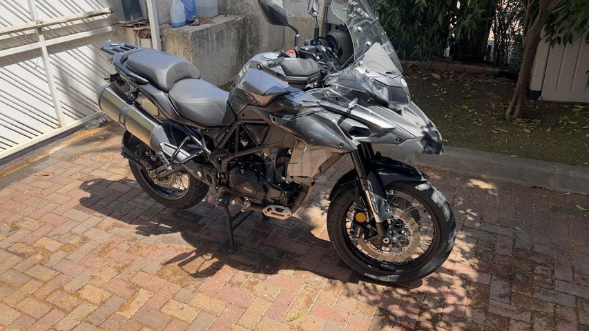 מודעת רכב בנלי TRK502X