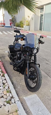 מודעת רכב הרלי דיווידסון סטריט בוב 107