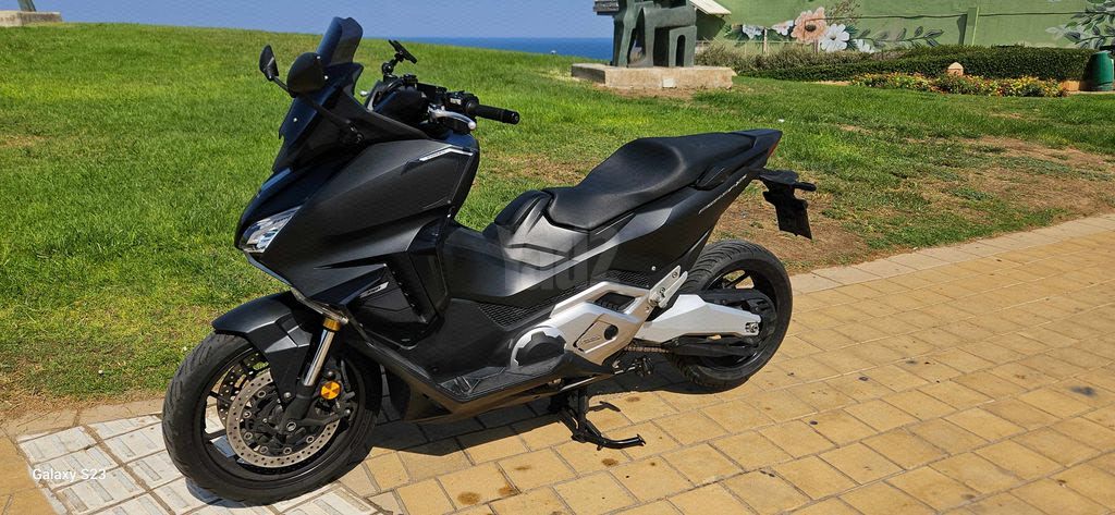 מודעת רכב הונדה פורזה 750