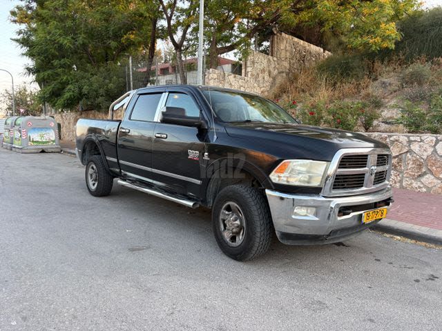 מודעת רכב דודג'