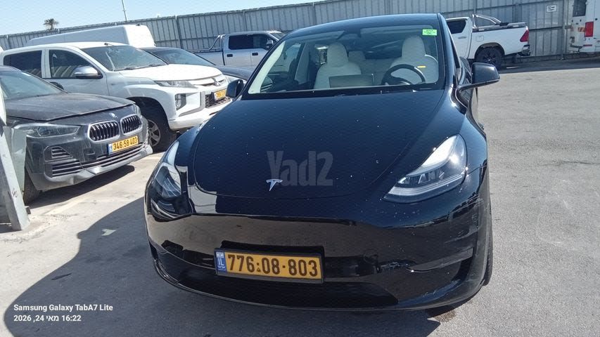 מודעת רכב טסלה מודל Y