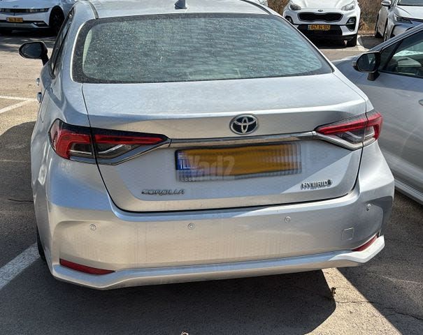 מודעת רכב טויוטה קורולה 2