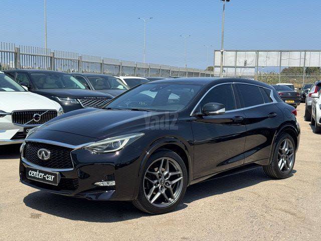 מודעת רכב אינפיניטי Q30