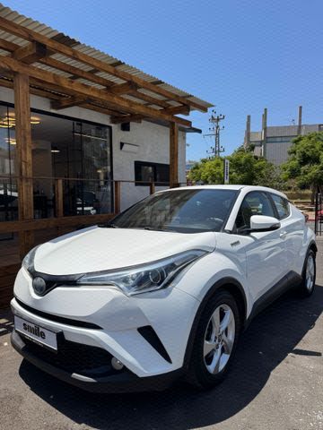 מודעת רכב טויוטה C-HR