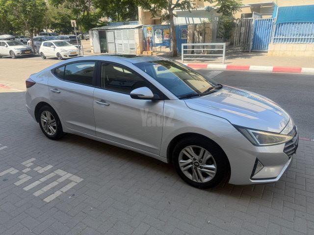 מודעת רכב יונדאי אלנטרה