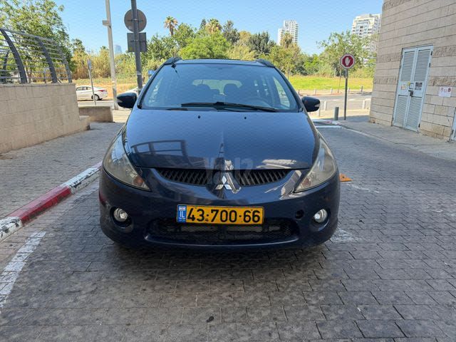 מודעת רכב מיצובישי גרנדיס