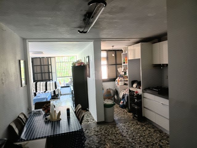 תורה ועבודה 18
