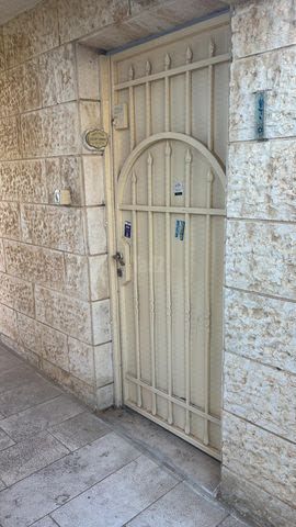יעקב צור 23