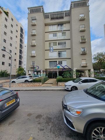 השבעה 27