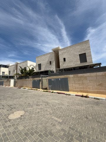 אברהם יפה 