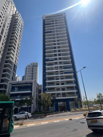 הפריגטה 23