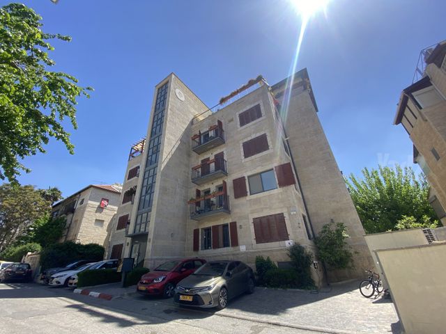 דירה למכירה בירושלים (תיווך) — 2