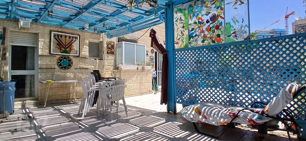 דירה למכירה בירושלים (תיווך) — 2