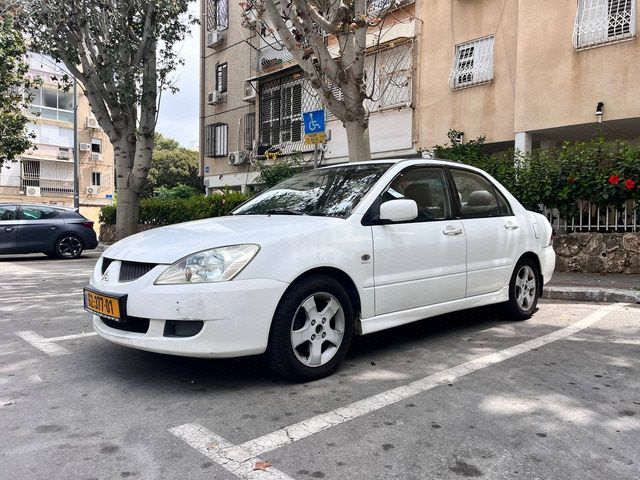 מודעת רכב מיצובישי לנסר