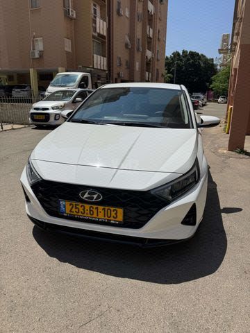 מודעת רכב יונדאי i20